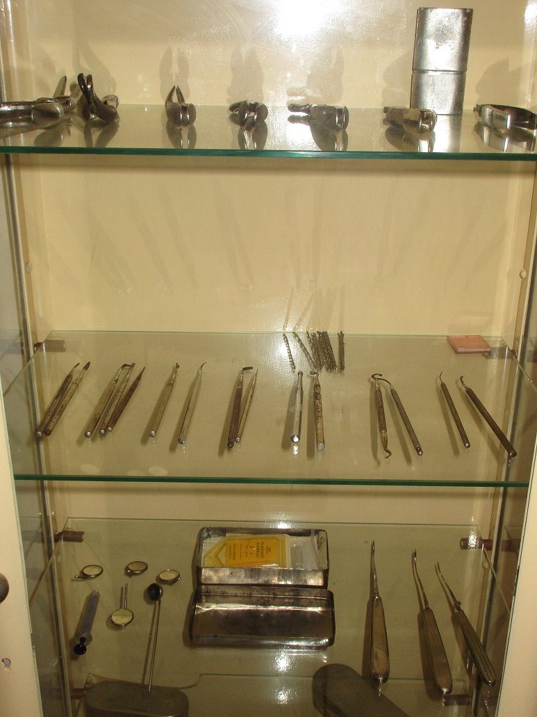 Surgical irons of operating room, Navio-hospital Gil Eannes, Viana do Castelo (1).JPG